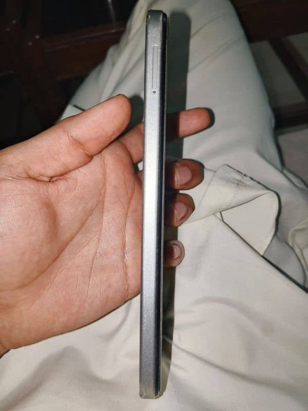 Infinix hot 50i 6/128gb 5