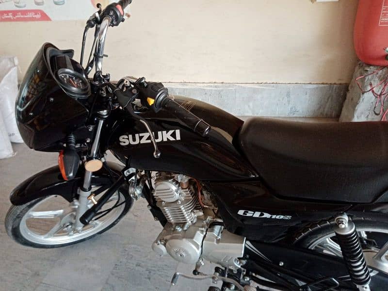 Suzuki GD 110 | 2018 Model | TOTAL GENIUN 3