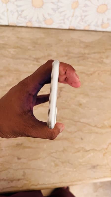 iPhone 7 Plus 256gb pta approved 5