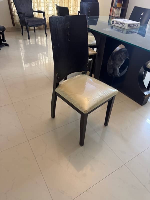 6-Seater Dining Table with Glass Top for Sale 2