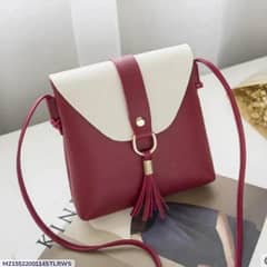 Elegant Black & White Crossbody Bag – Stylish & Versatile!