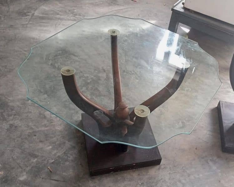 Set Of 3 Tables. 2