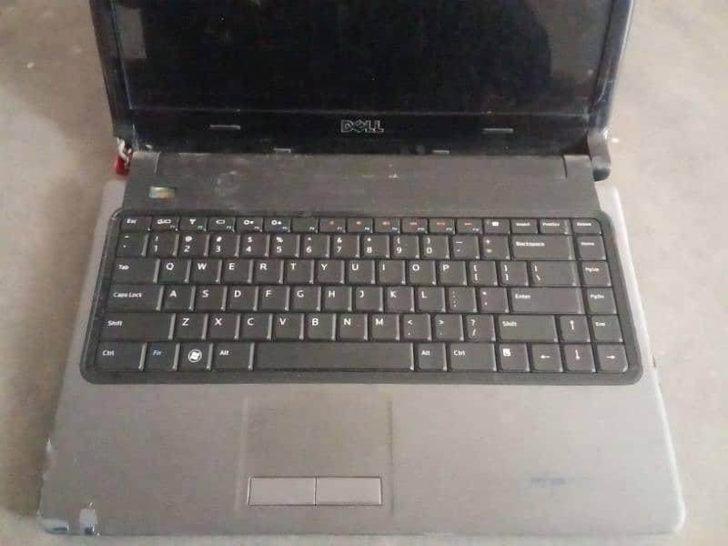 Dell laptop parts for sale not working battery is orignal and worked 2