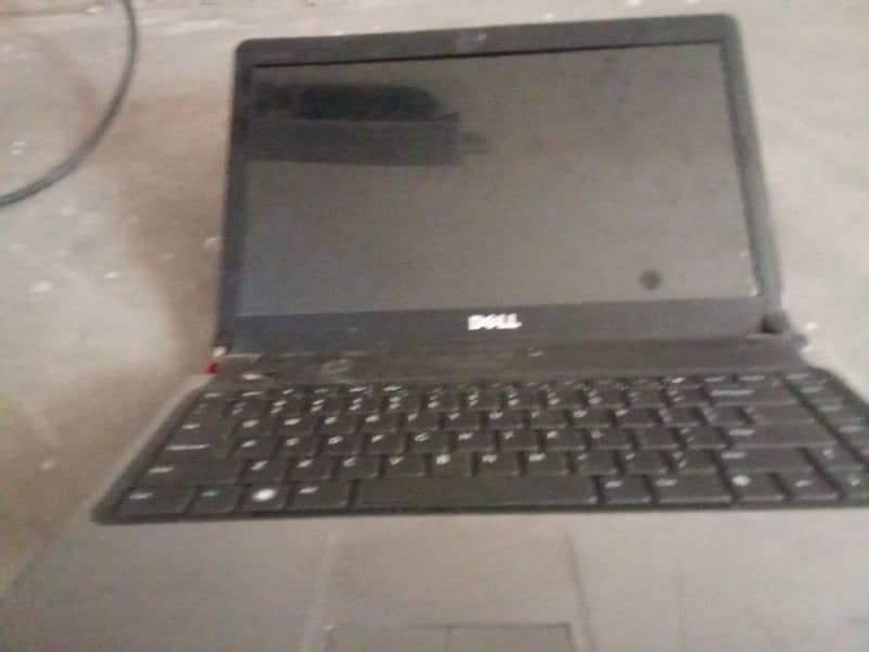 Dell laptop parts for sale not working battery is orignal and worked 3