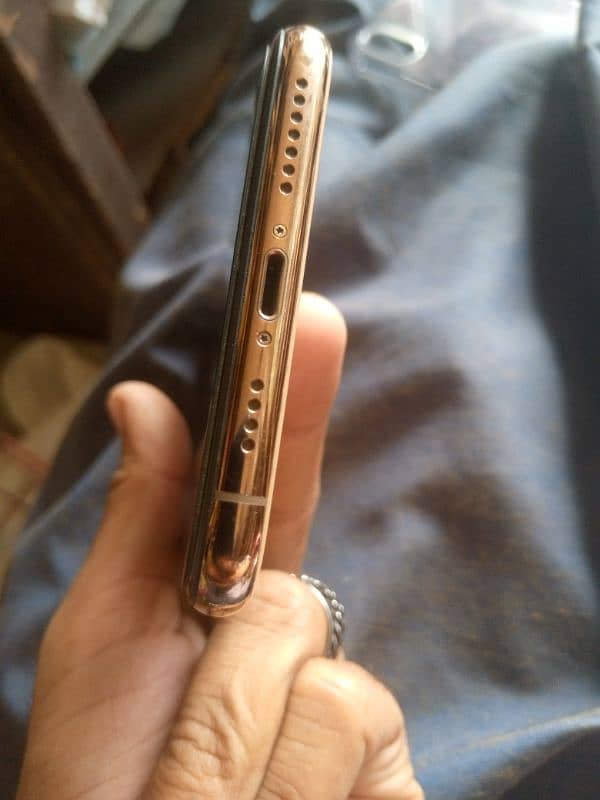I phone XS Max Double sim PTA approved 64 gb condition 10 by 9.5 3