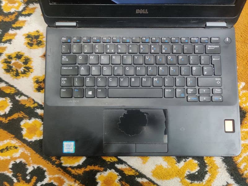 Dell latitude e7270 1