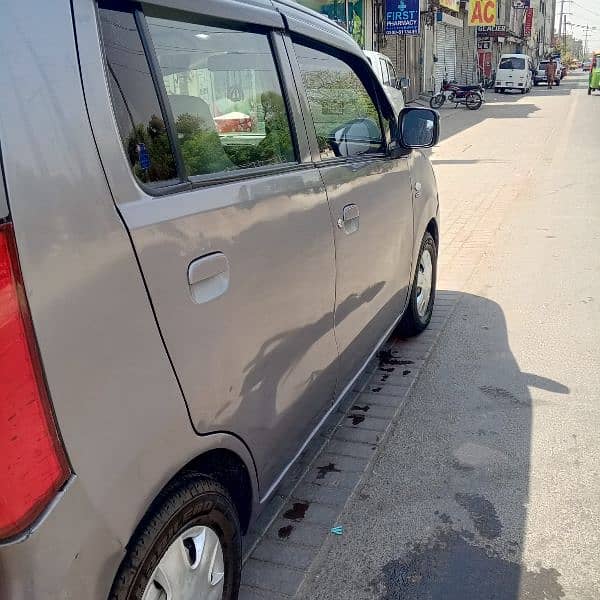 Suzuki Wagon R 2016 3