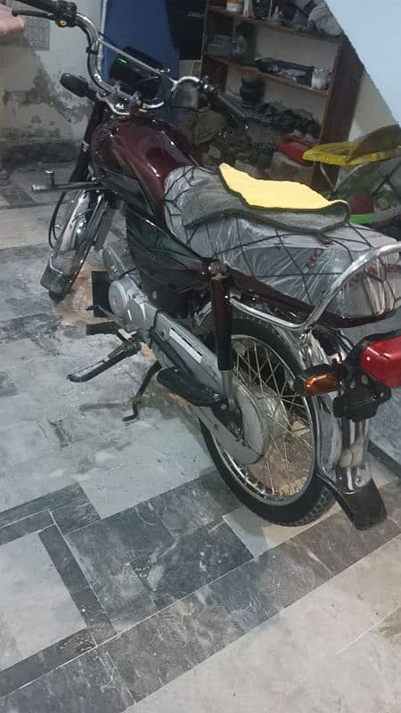 2022 model Honda CD 6
