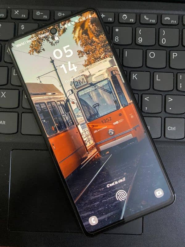 Samsung A72 With Box 10/10 0