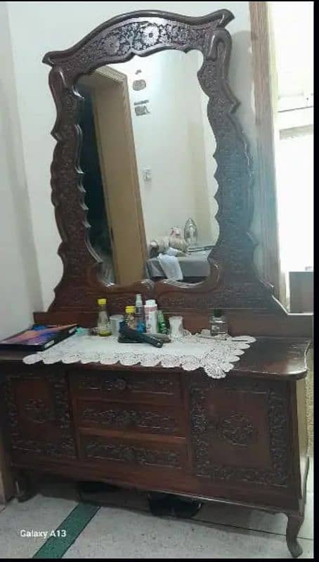 Dressing Table 2