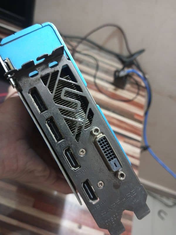 Rx 580 8gb special edition sealed 4