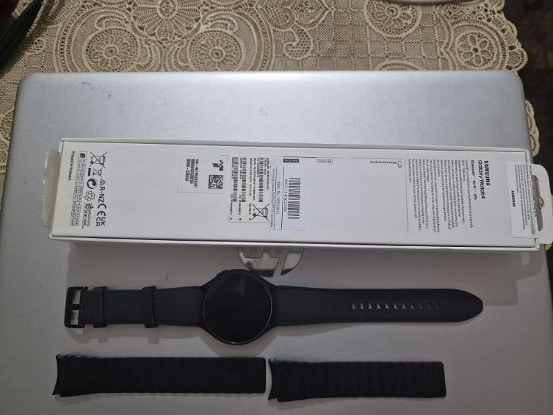 Samsung watch 4, 44mm 2
