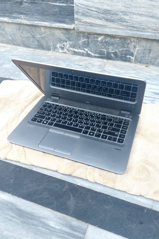 HP EliteBook 840 G3 i5 6th Gen Laptop–Dual SSD (256GB+128GB M. 2), 8GB 2