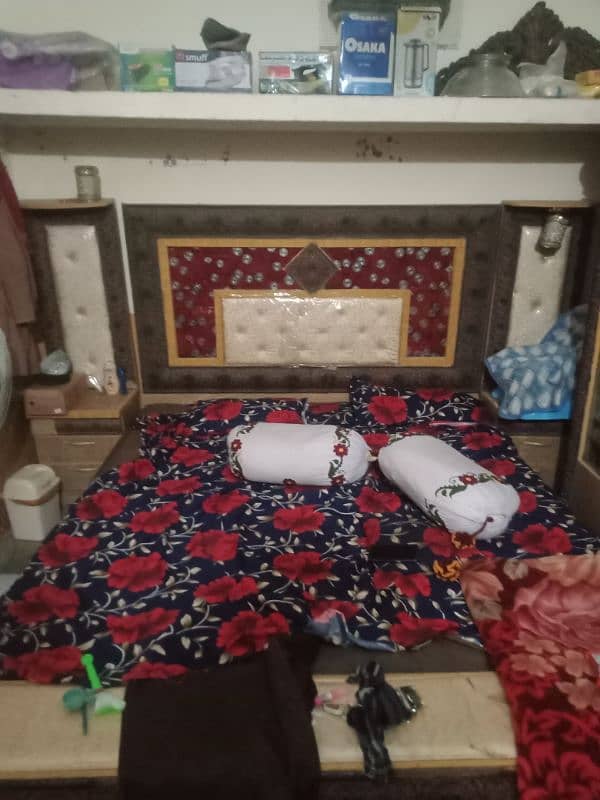 torha bohot Kam he is me sheshe ka 03122296603 3