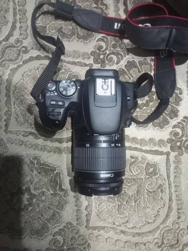 CANON 200D (mint condition) with 2 lenses premium 4