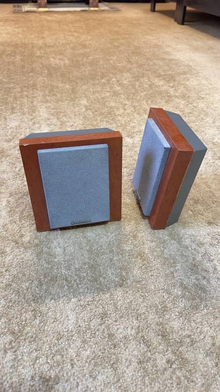 Pioneer book shelf speakers 8 ohm,JBL, BOSE, KLIPSCH, DENON,MARANTZ 0