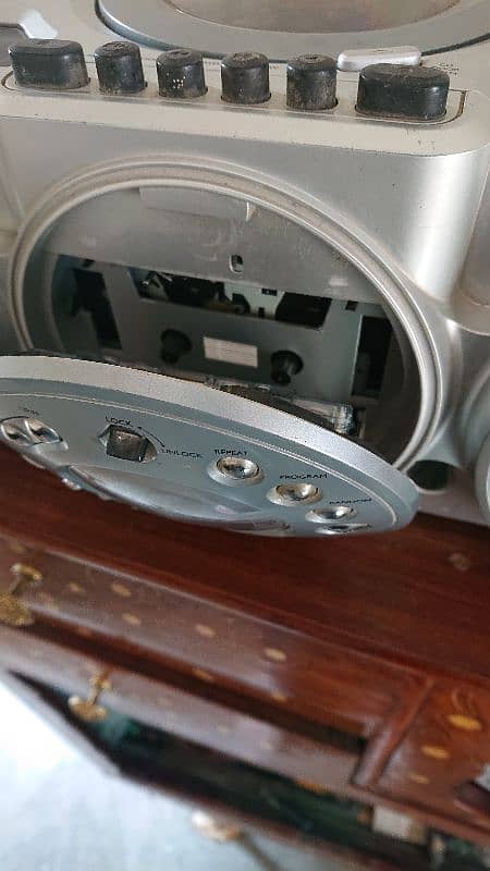 Bluetooth Cassette Player 9