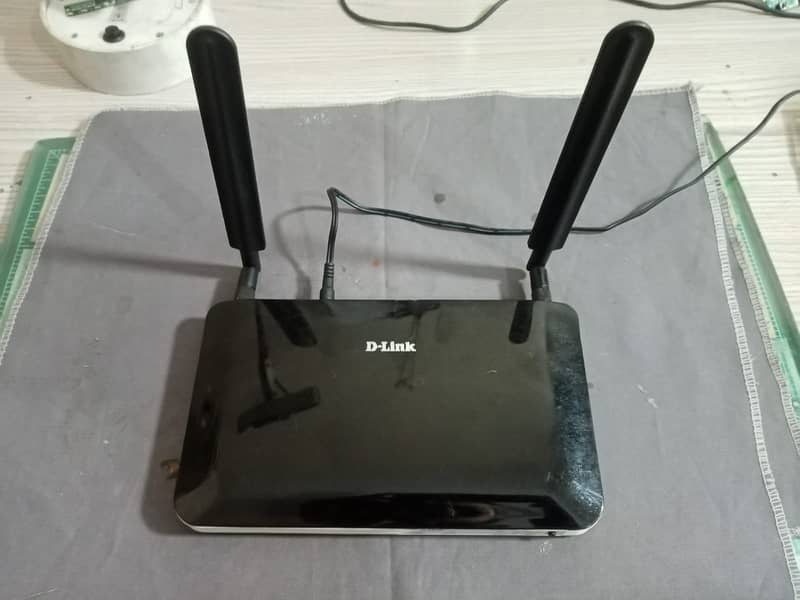 D-Link DWR-921 4