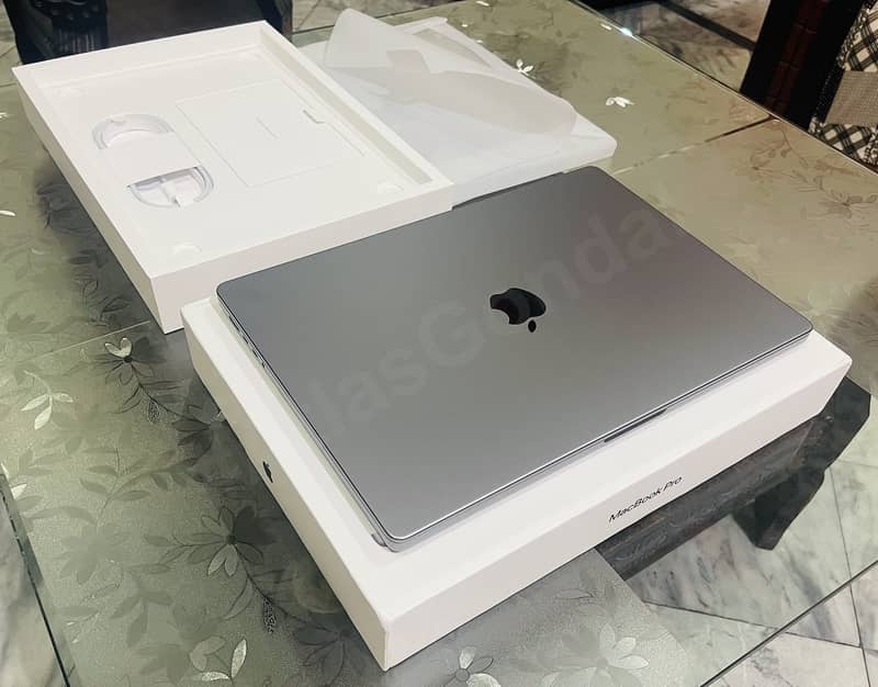 MacBook Pro M1 Pro 2021 16GB 1TB 0