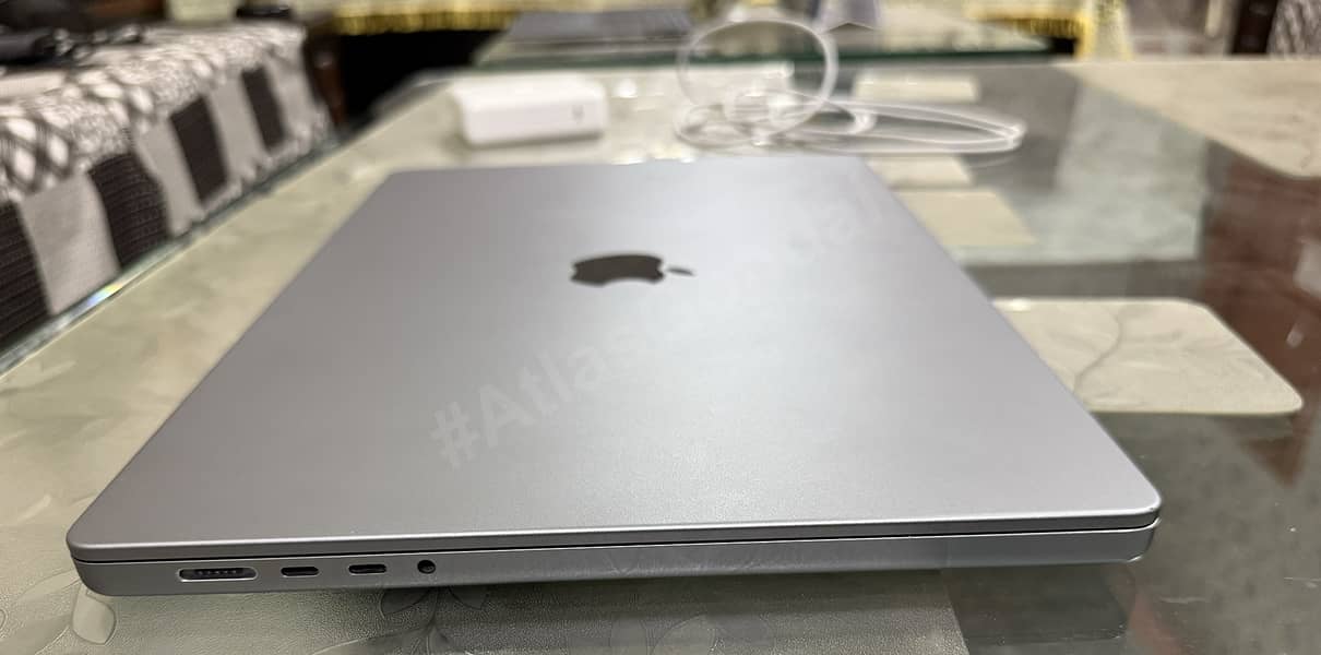 MacBook Pro M1 Pro 2021 16GB 1TB 5