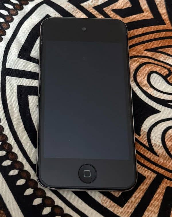 Apple ipod Touch with Box and Cable 0