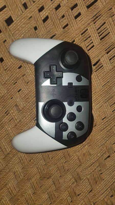 Nintendo switch Pro wireless controller 0