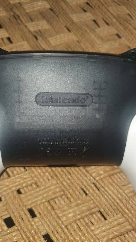 Nintendo switch Pro wireless controller 2