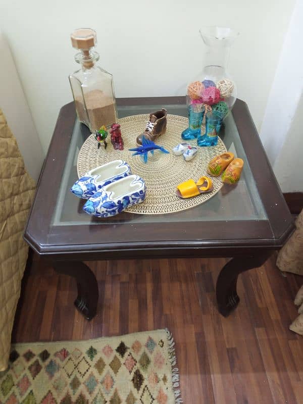 Center table set 0