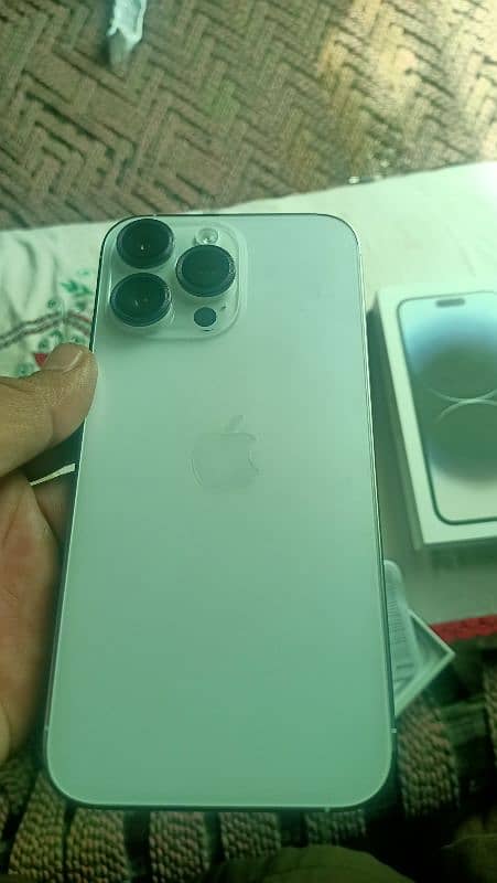 I phone 14 pro max 0