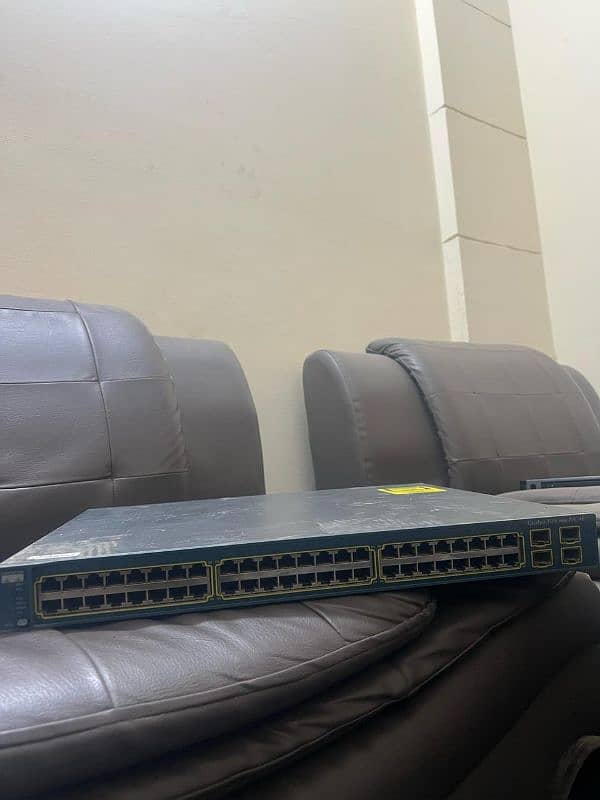 48port  switch Cisco 0