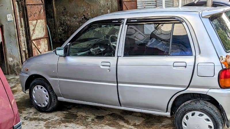 Daihatsu Cuore 2011 13
