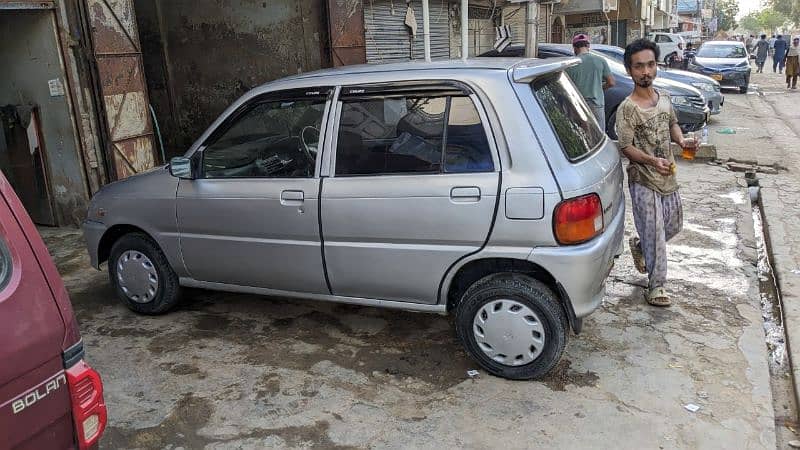 Daihatsu Cuore 2011 14