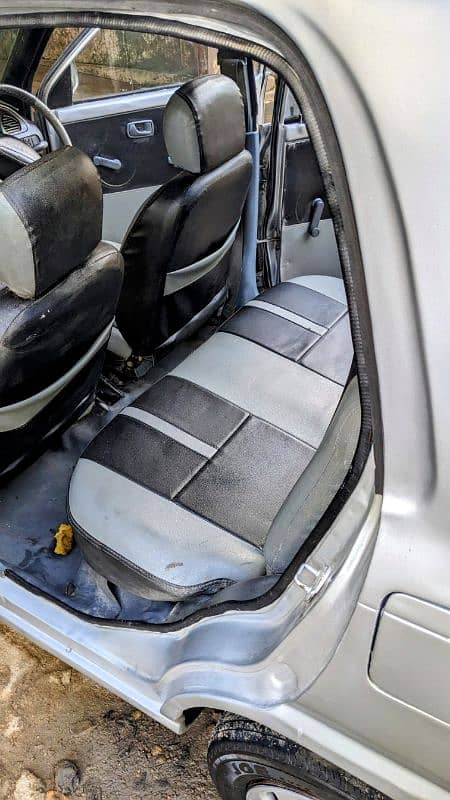 Daihatsu Cuore 2011 16