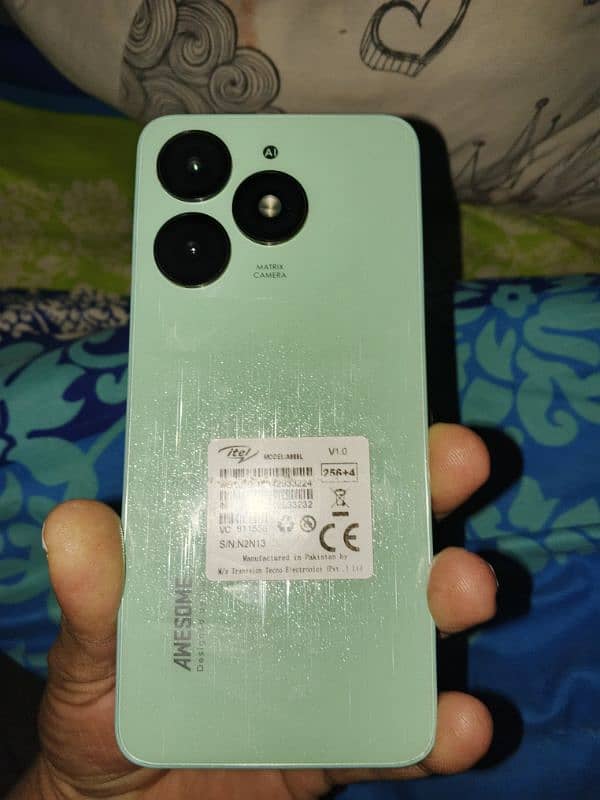 itel a70 pro daba box total geniune hai 10