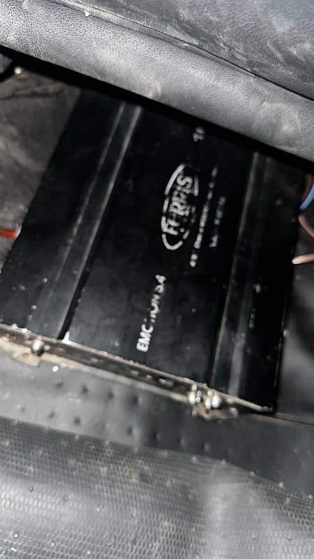 Woofer with car amliphire 1600 maga watt 7