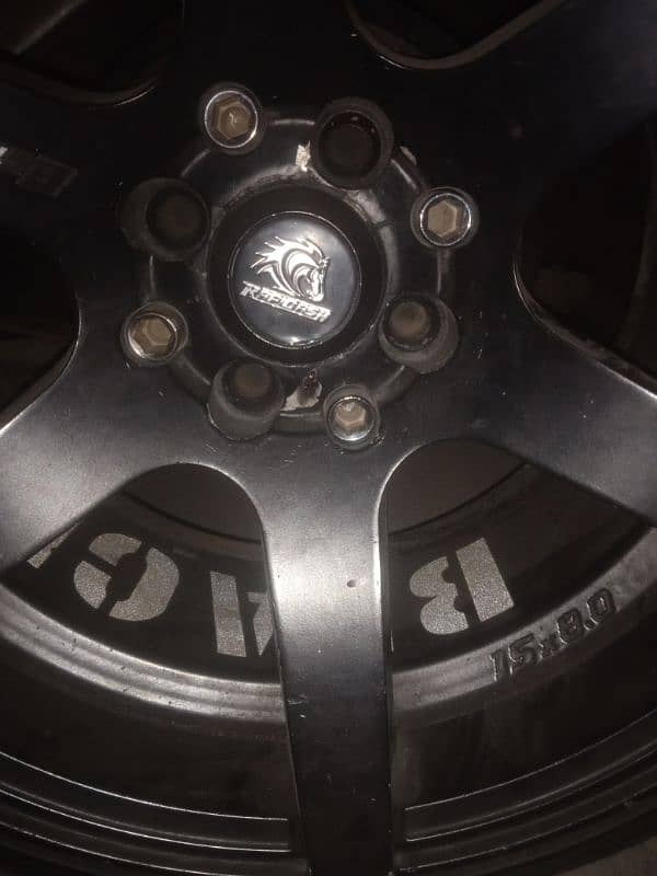 Rim tyre 6 month used low profile no single puncher 0