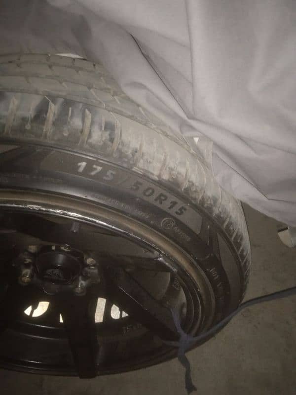 Rim tyre 6 month used low profile no single puncher 2