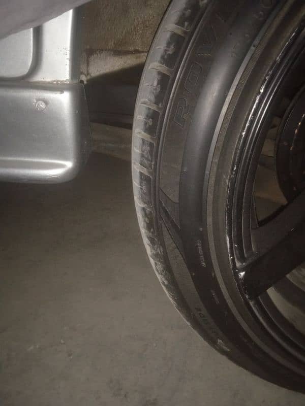 Rim tyre 6 month used low profile no single puncher 4