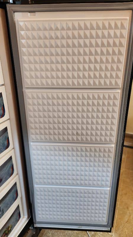 Dawlance LVS Freezer - High-Quality For Sale 1