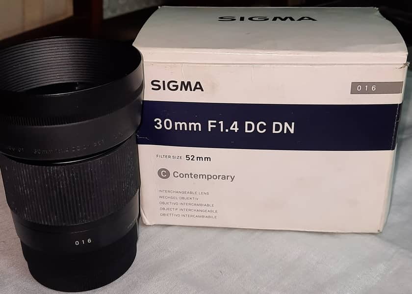 Sigma 30mm f/1.4 DC DN Contemporary Lens (Canon EF-M) 0
