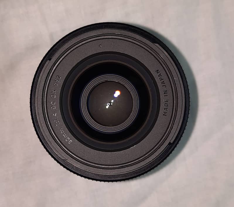 Sigma 30mm f/1.4 DC DN Contemporary Lens (Canon EF-M) 3