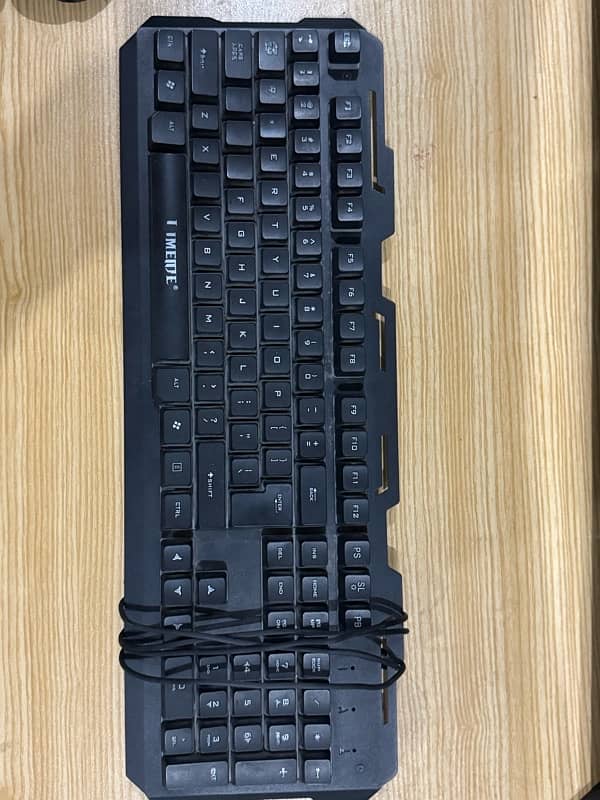 keyboard, Mouse, VGA Card, Converters, Power Cable, VGA Cable 1