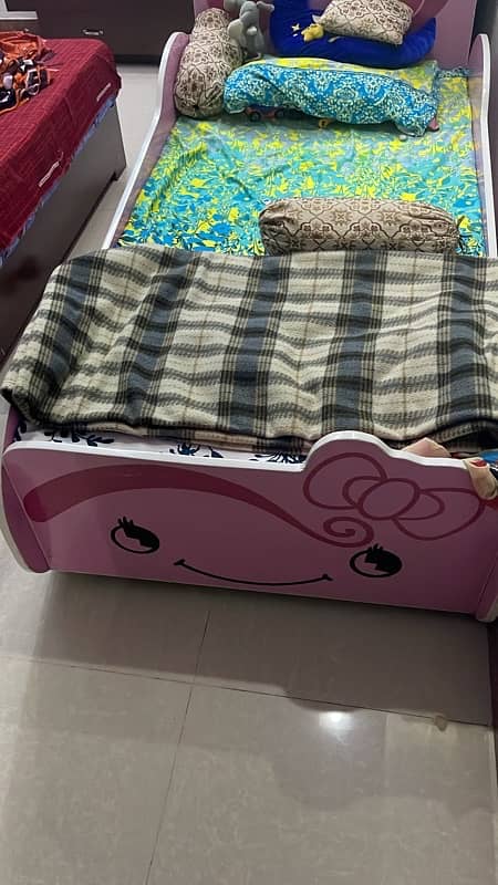 girl single bed 2