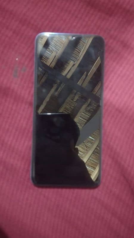 Tecno spark 10c 4+4/ 128 9