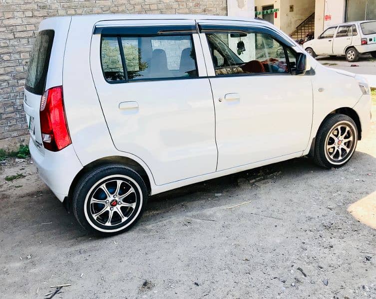 Suzuki Wagon R 2017 3