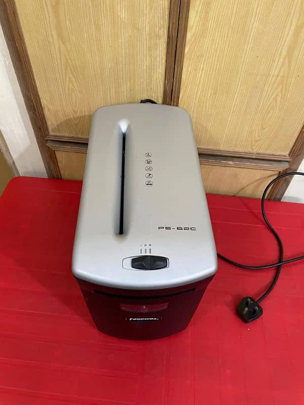 Fellowes 6 Sheets A4 Crosscut Paper Shredder Imported 4