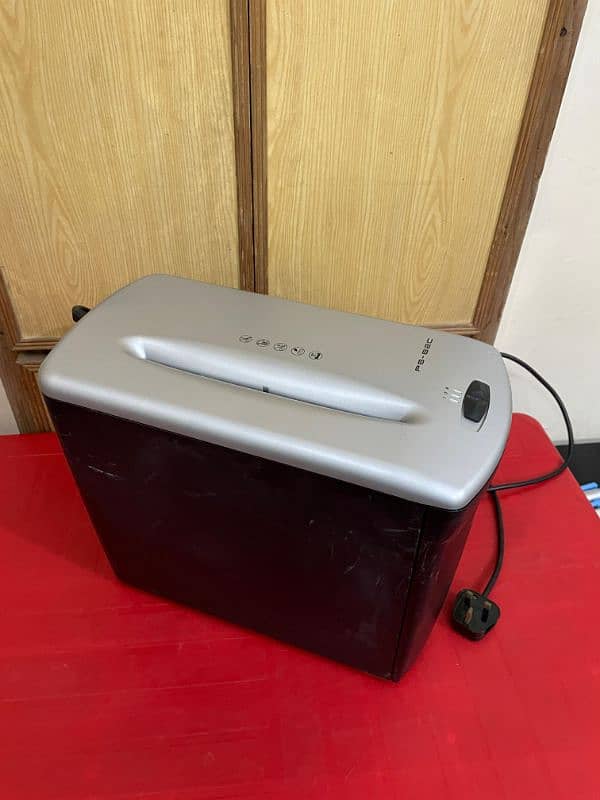 Fellowes 6 Sheets A4 Crosscut Paper Shredder Imported 7