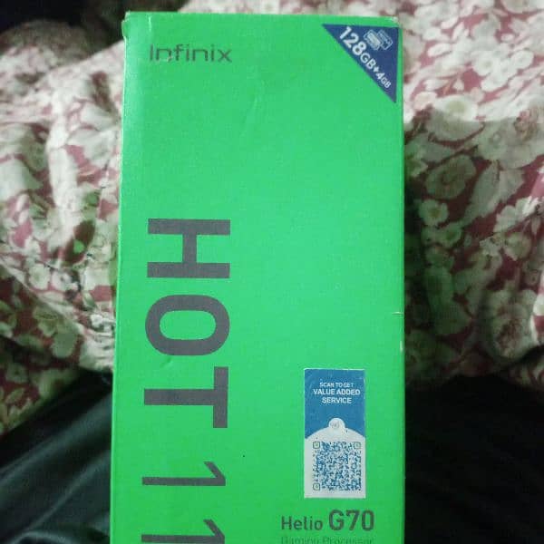 Best condition this mobile phone and battery health 100%and smooth use 0