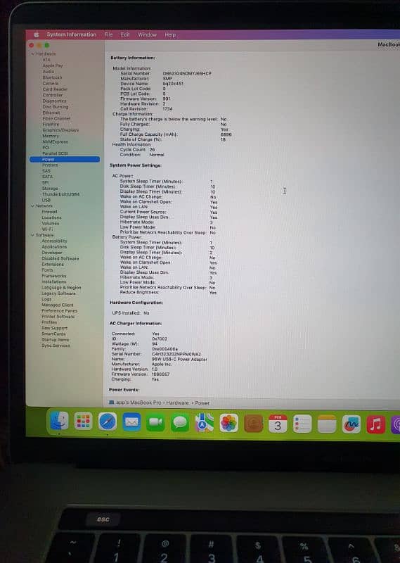 Macbook pro 2018 i9 32/500 4GB graphic card 4