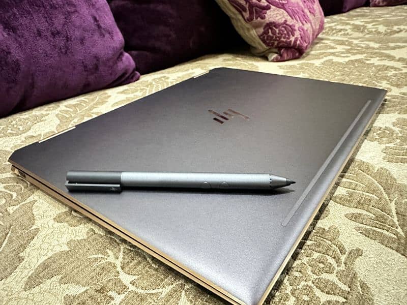 HP SPECTRE X360 i7 8th Generation Convertible  Model  13t-ap000 0